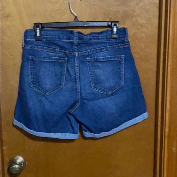 Sweetheart Jean Shorts - Picture 3 of 4